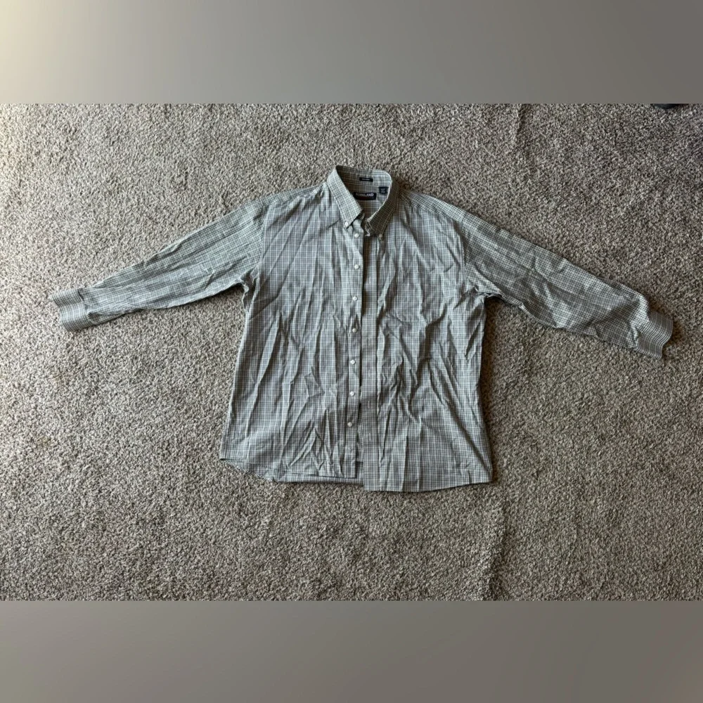 Kirkland Men’s Button Up Bundle - Picture 6 of 13
